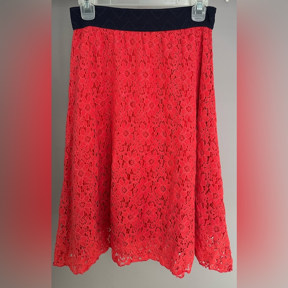 LULA ROE size XS, Elegant Red Lace Skirt.